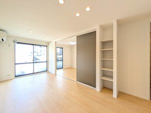 ヴィオラ平井 A棟 A0102号-1