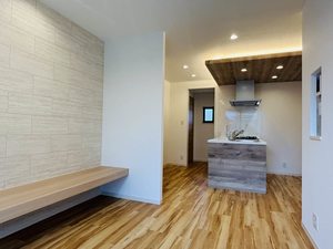 シャーメゾンさつき B棟 B0103号-1
