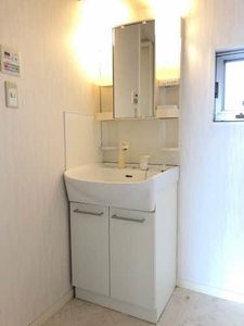 コンフォートリンナ 1番館 A0203号-5