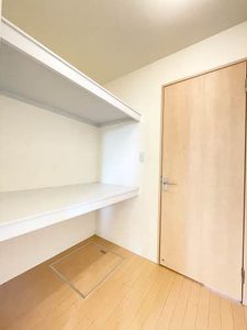 ベルナール　サイ　Ｂ棟 B0101号-8