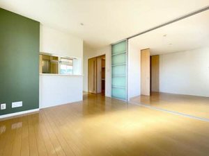 シャーメゾン湊 十壱番館 B0202号-2