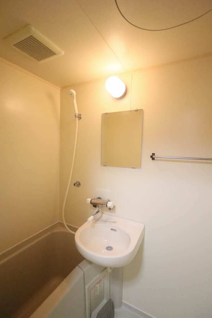 ハッピーハイツ今 A0303号-5