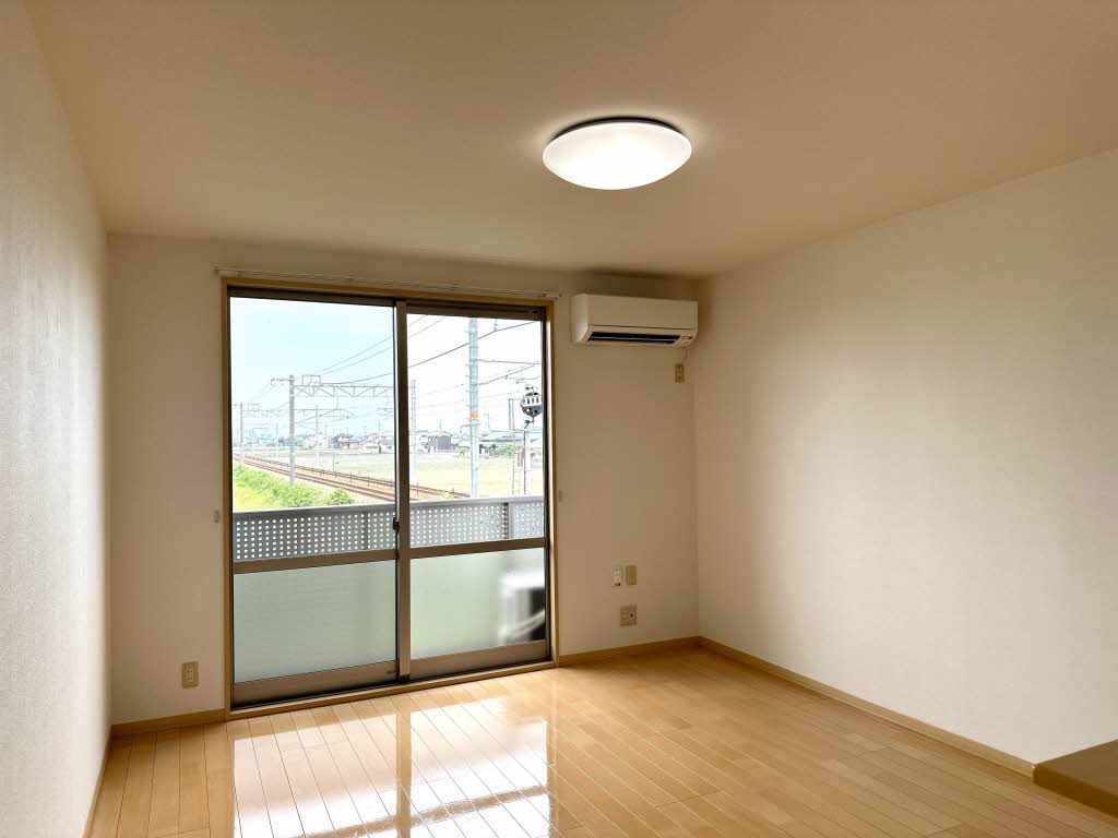 シャーメゾングロワール　Ｂ棟 B0203号-2