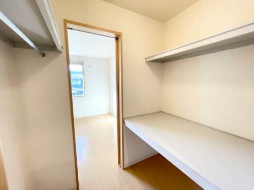 シャーメゾン湊 十壱番館 B0202号-3