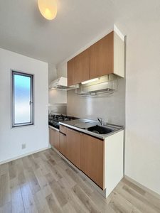 緑の館 A棟 A0201号-3