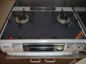 オール・ラヴィーヌ B棟 B0203号-2