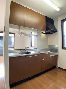 フローラルコート D棟 D0208号-3