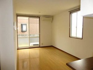 バリュージュサンヨー B棟 B0105号-2