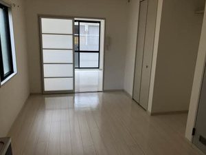 ラピス B棟 B0101号-4