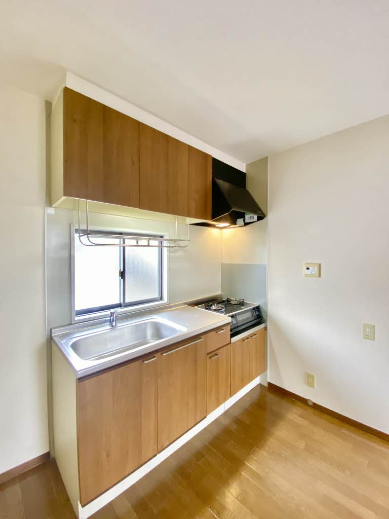 メゾン デラ W B棟 B0203号-3