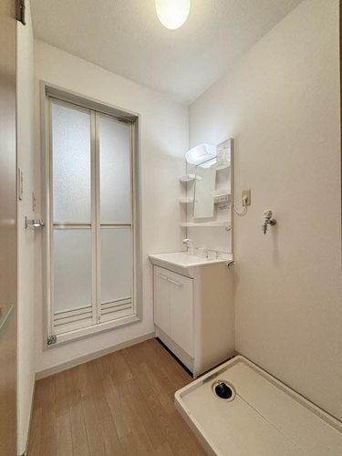 緑の館 A棟 A0201号-8