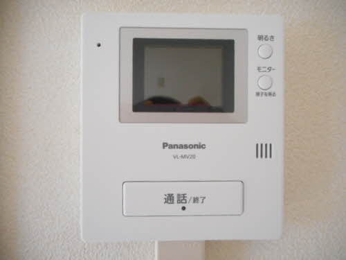 オール・ラヴィーヌ B棟 B0203号-3