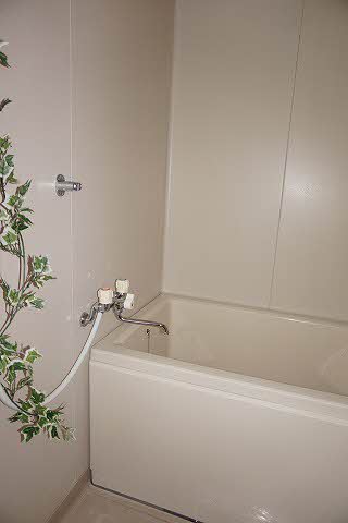 ファミールササキ A0202号-2