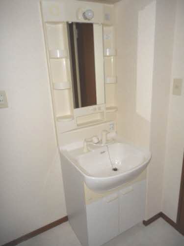 クラレッドシティ　Ｃ棟 C0205号-8