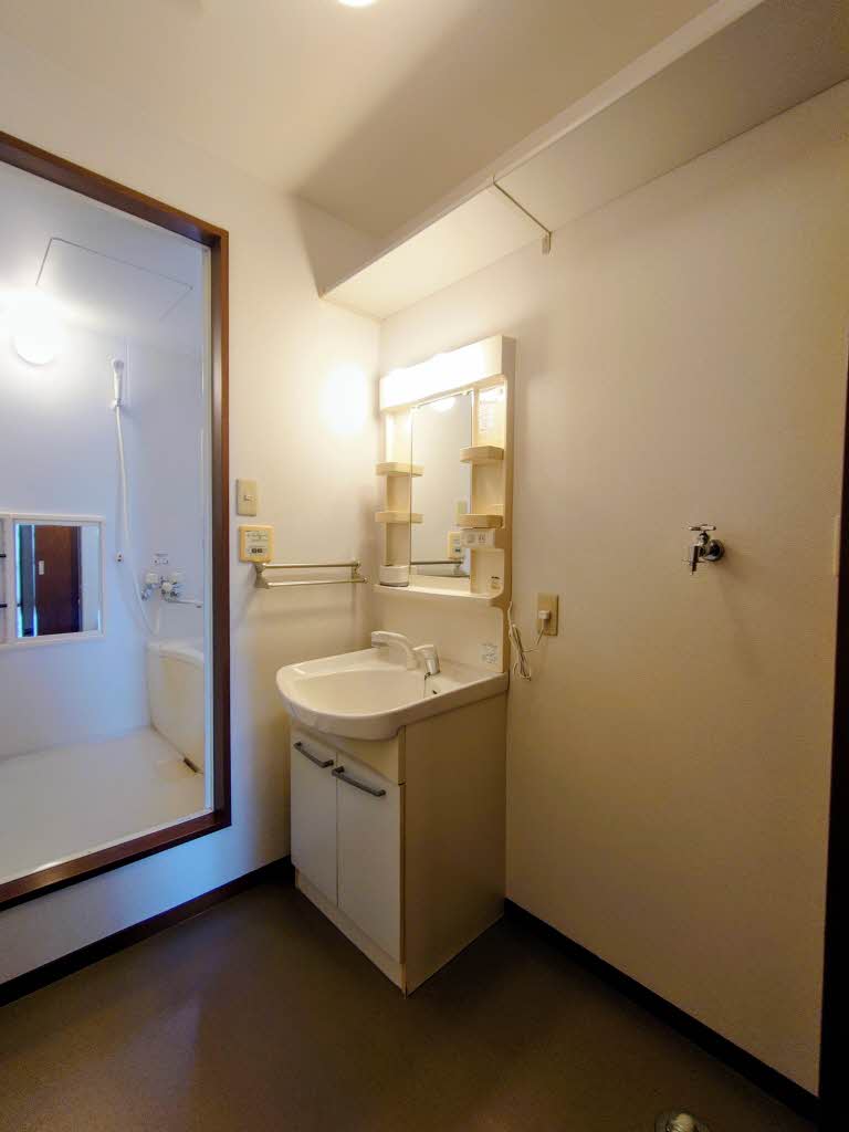 バリュージュサンヨー　Ｂ棟 B0103号-7