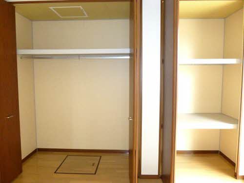 バリュージュサンヨー B棟 B0105号-6