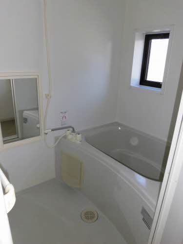 ファミール・ビレジ　Ｃ棟 C0101号-4