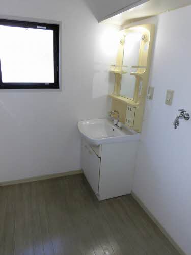 ファミール・ビレジ　Ｃ棟 C0101号-5