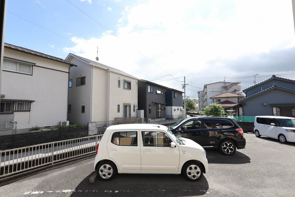 コンフォート B棟 B0102号-13