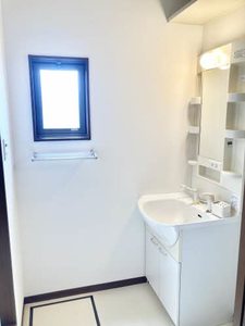 オータムK B棟 B0102号-11