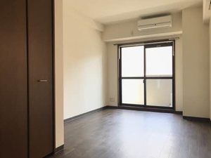 ジョルニ・フェリーチ A0705号-2