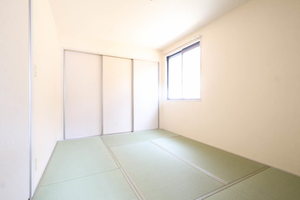 Y’s EBA B棟 B0202号-4