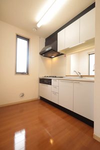 フィオレンテ B棟 B0201号-4