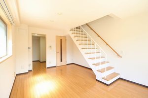 ファミール　アビタシオン A0101号-2