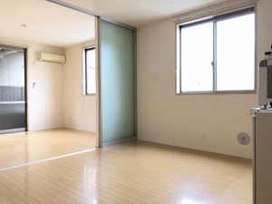 シャーメゾン亀山 A0102号-2