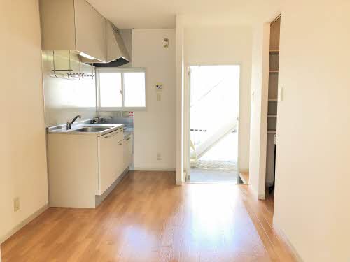 キャトルセゾン　Ｄ棟 B0102号-2