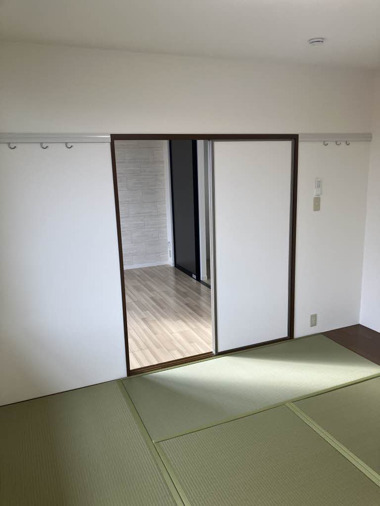 ベルエア E棟 E0202号-6