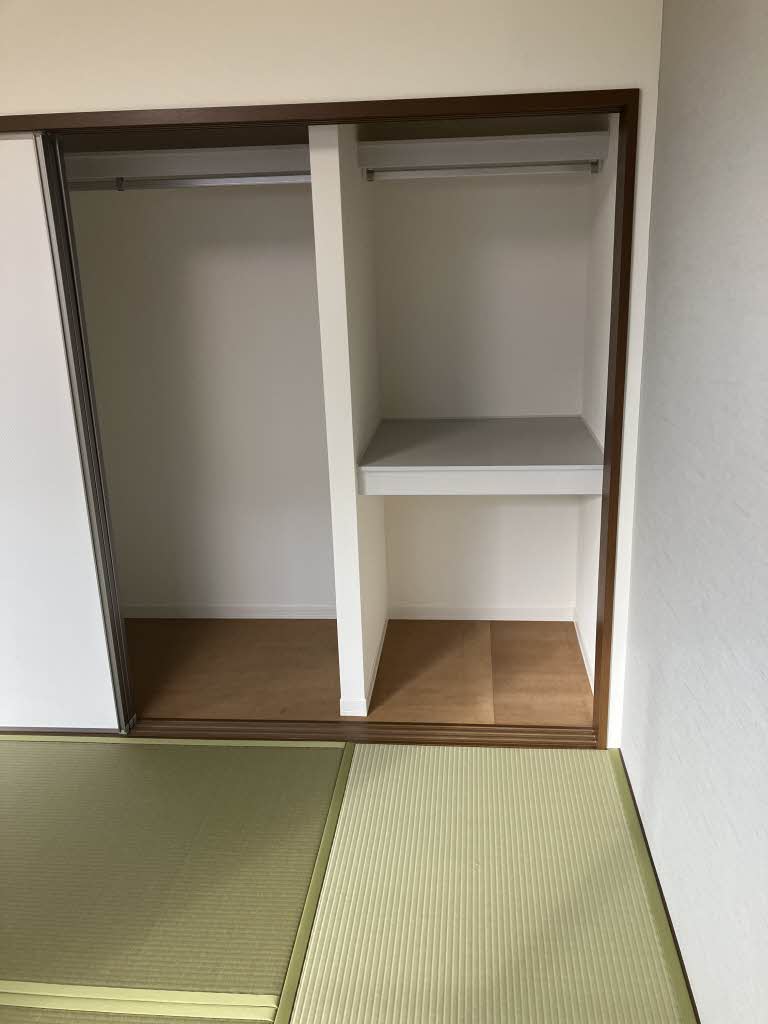 ベルエア E棟 E0202号-11