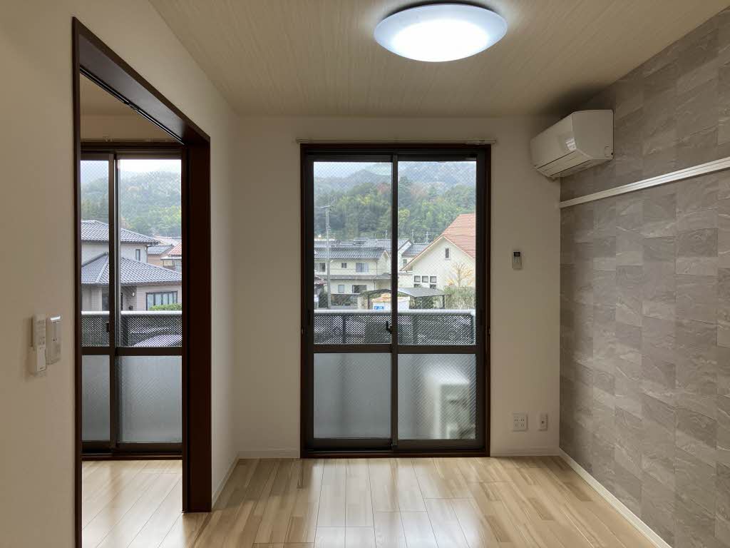 リヴィエール A0205号-7