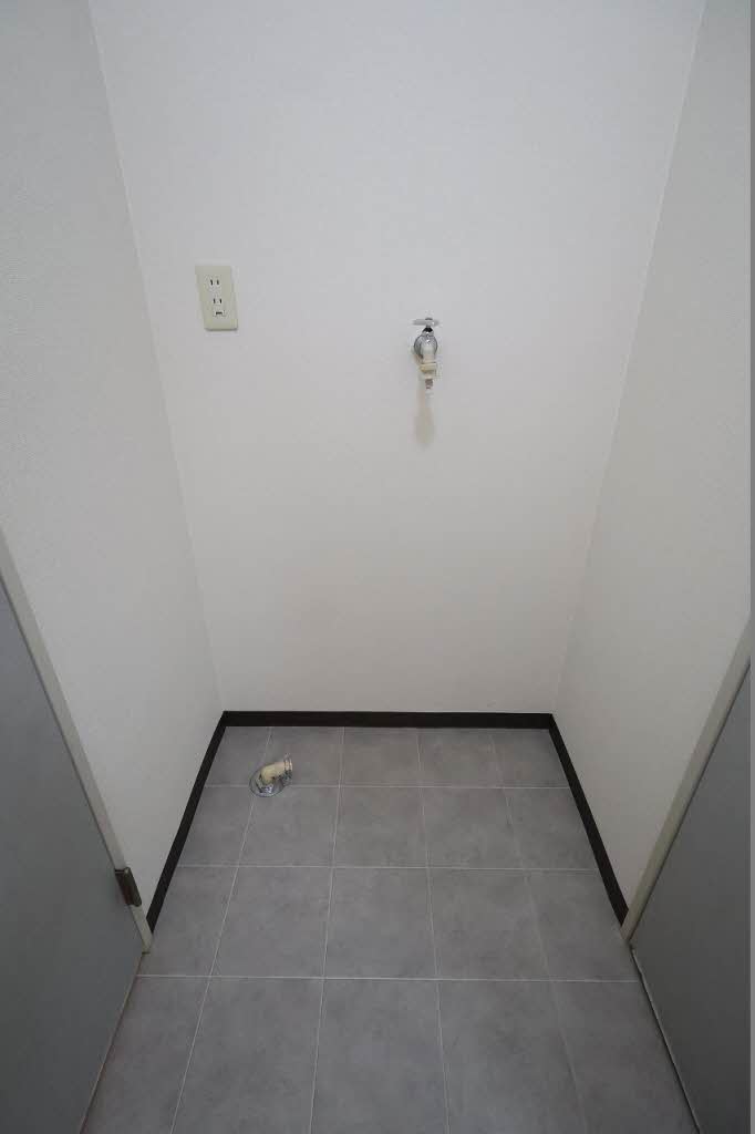 フレグランス口田 A0102号-7