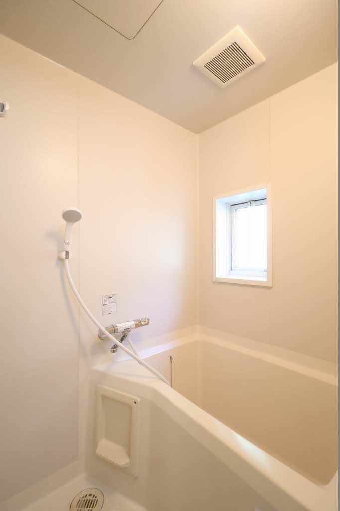 フレグランス口田 A0102号-8