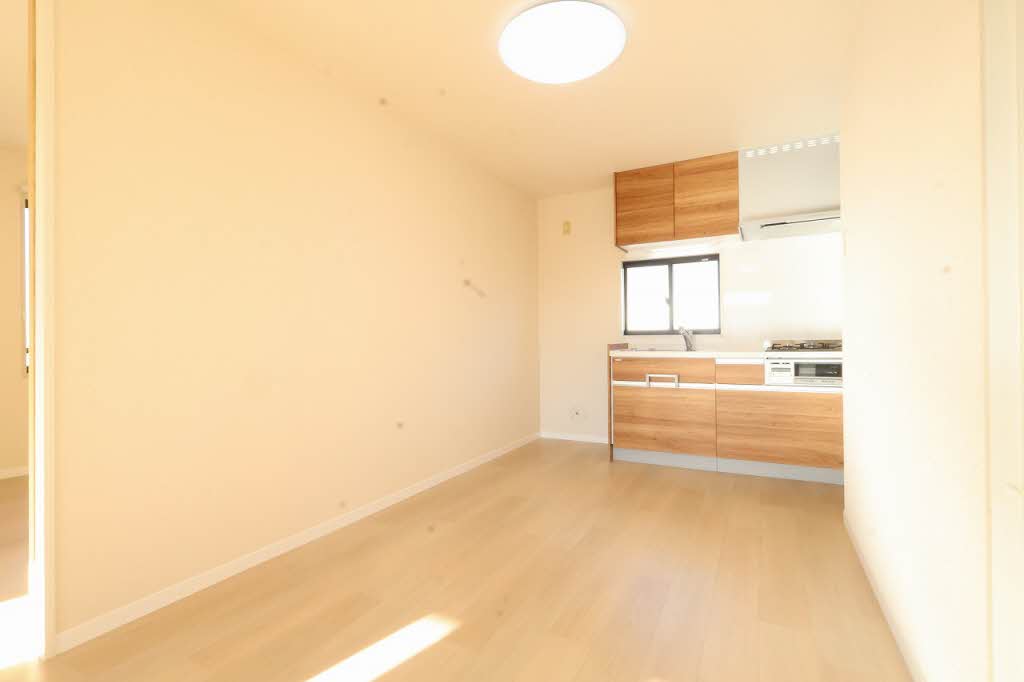 エモーション B棟 B0201号-2