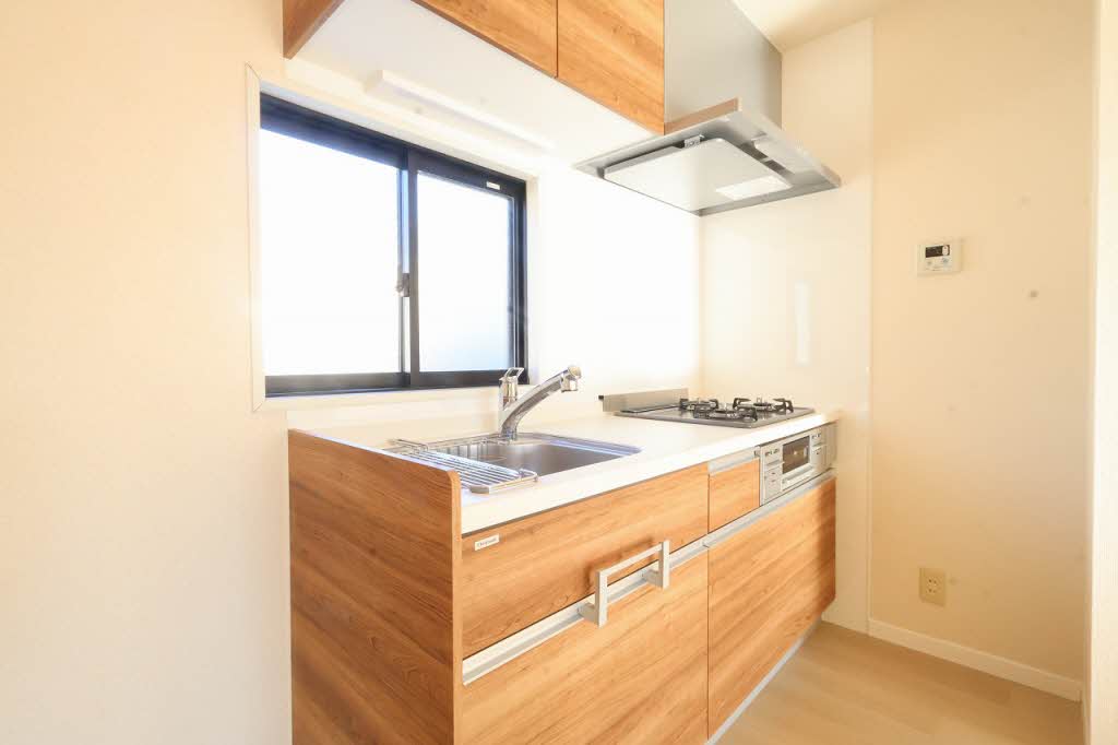 エモーション B棟 B0201号-6