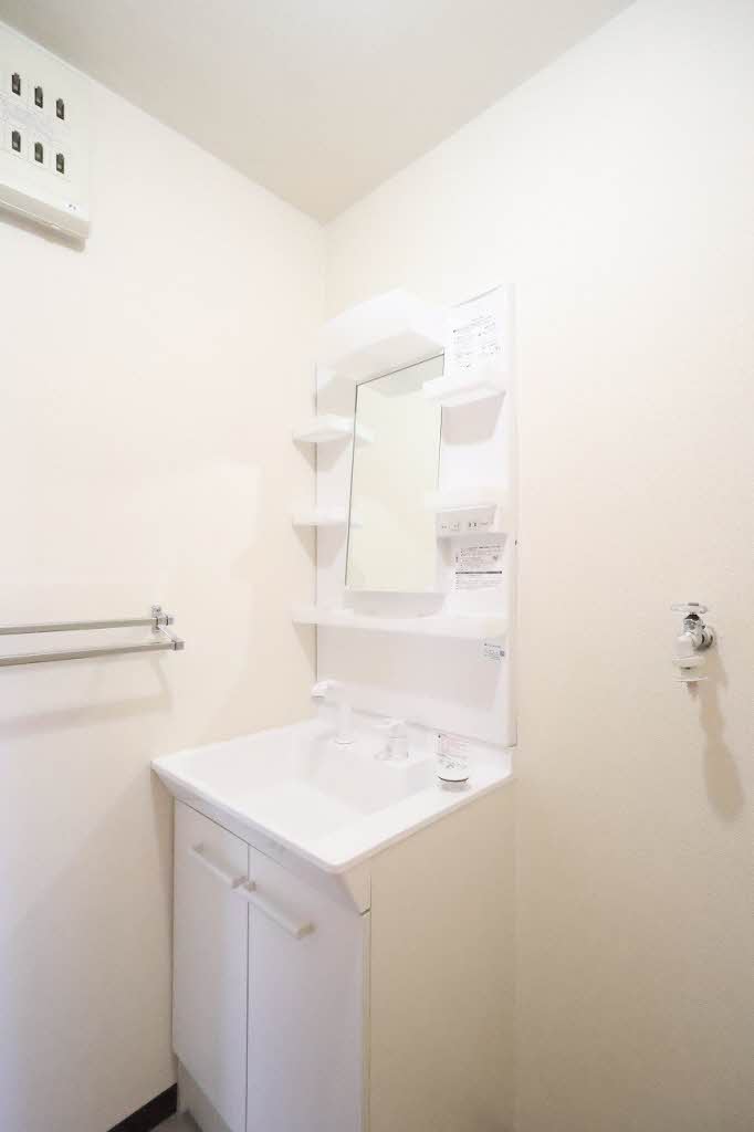 エモーション　Ｃ棟 C0102号-8