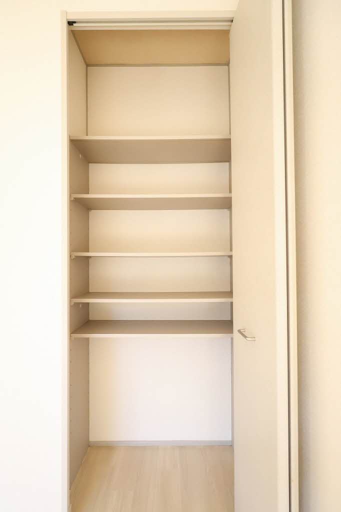 フレサリア A棟 A0102号-8