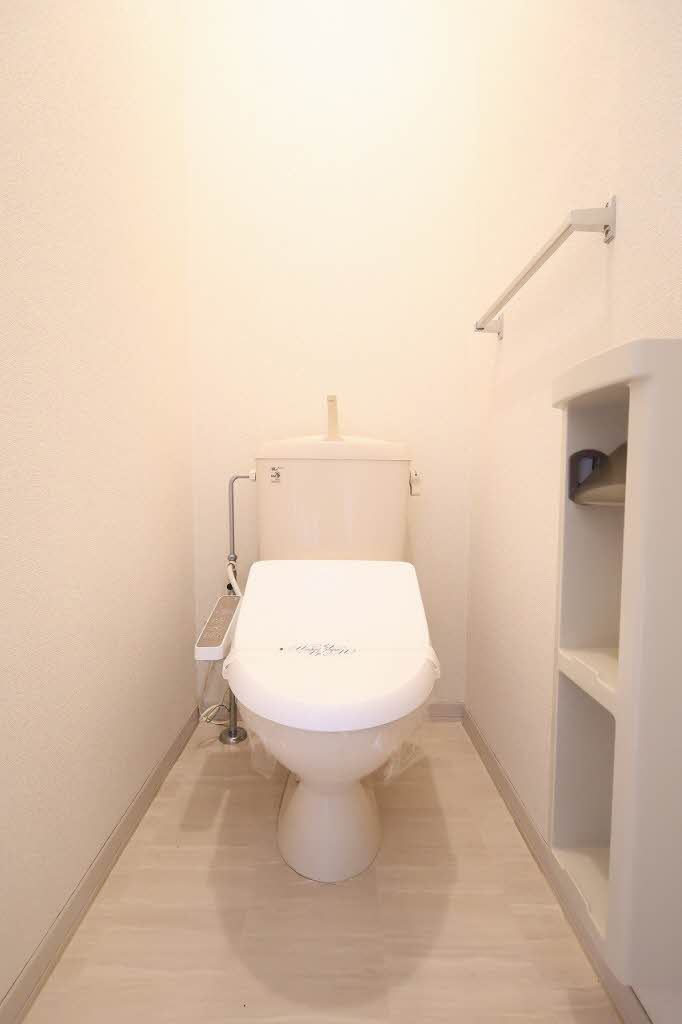 フレサリア A棟 A0102号-13