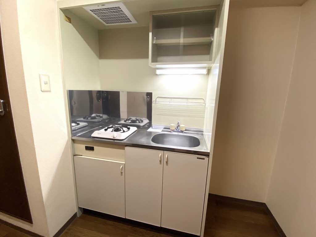 メゾンフローラ A0205号-4