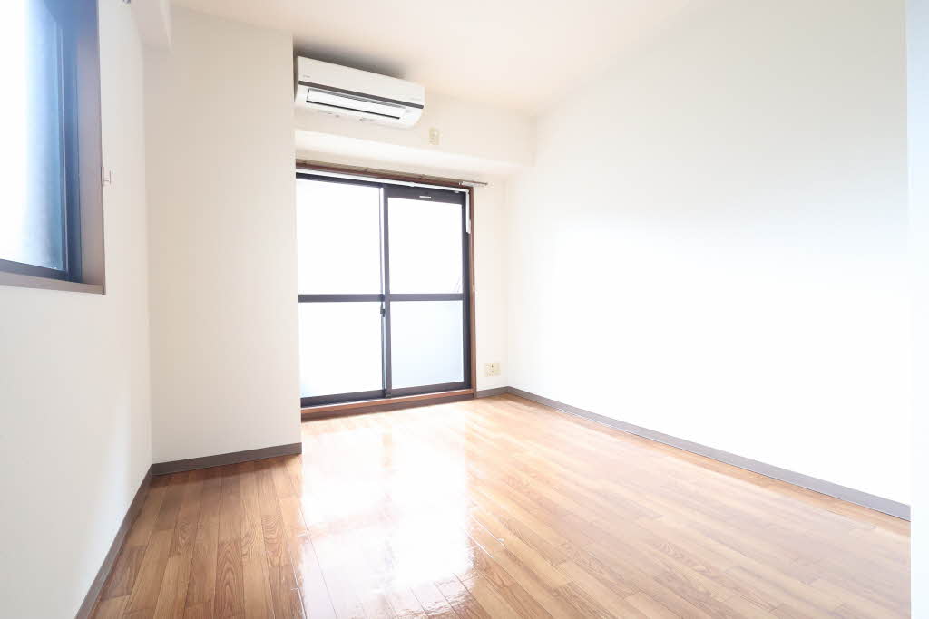 ジョルニ・フェリーチ A0301号-2