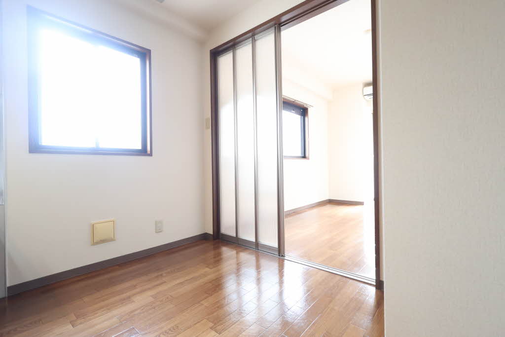 ジョルニ・フェリーチ A0301号-3