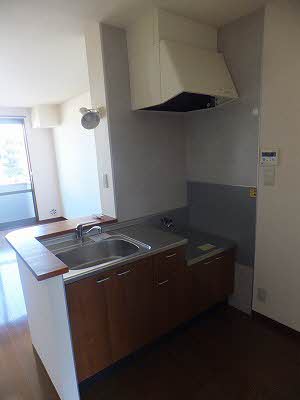 メゾン中央 A0203号-3