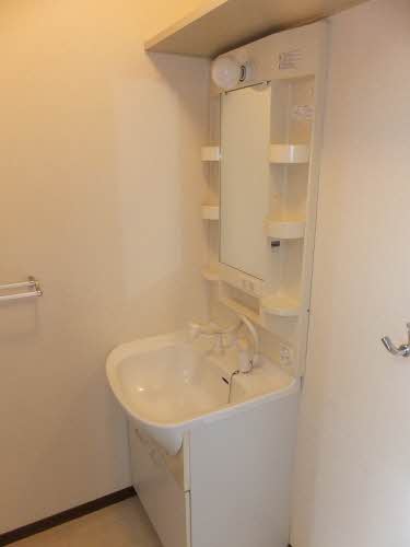 ラウンド・ヒルズ A0102号-4