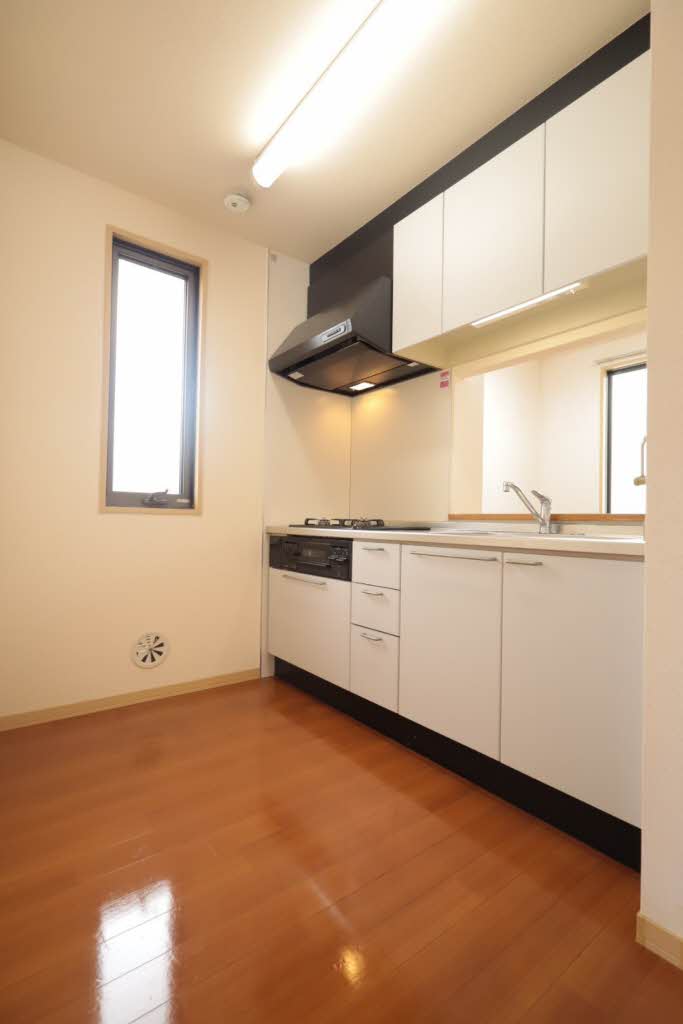 フィオレンテ B棟 B0201号-4