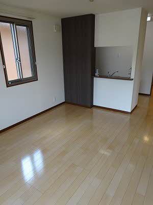 ジェネス八木　Ｂ棟 B0201号-2