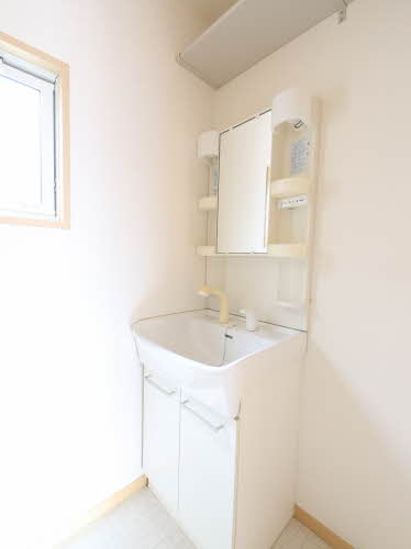 ウィングス緑井　Ｅ棟 B0101号-9