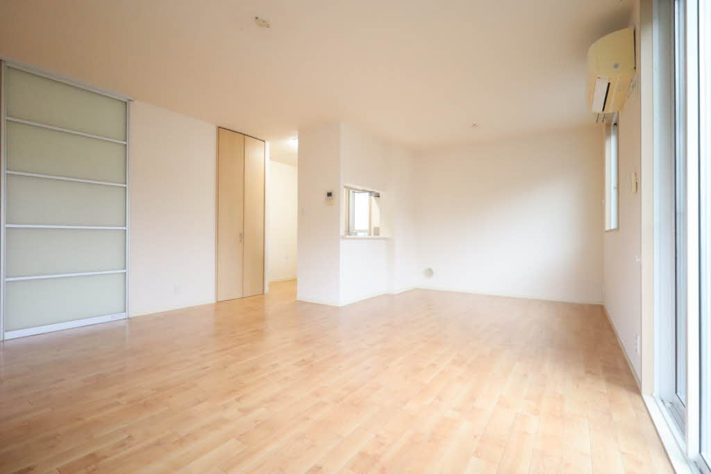 Ｂｅｌｌ　Ｃｏｕｒｔ A0101号-3