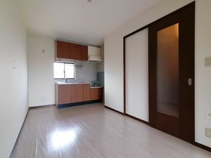 ヴィラパルクウカイ B棟 B0201号-2